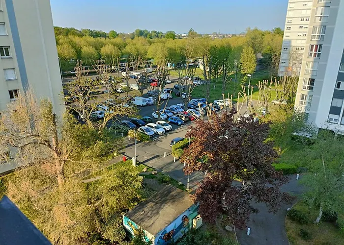 Sawaddee Apartment *